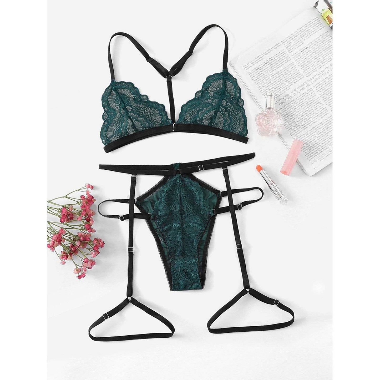 Scalloped Lace Garter Lingerie Set