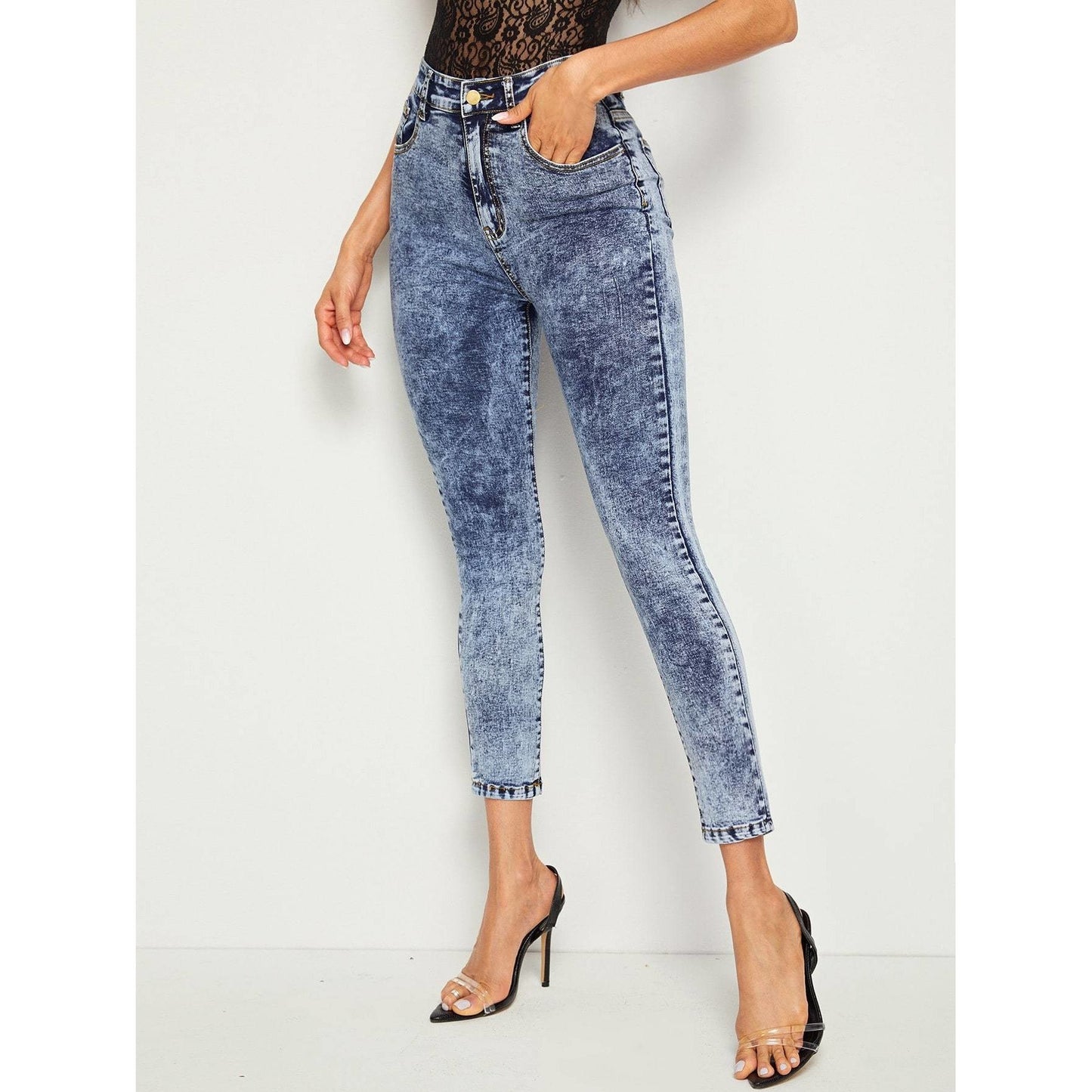 Button Detail Flakes Skinny Jeans
