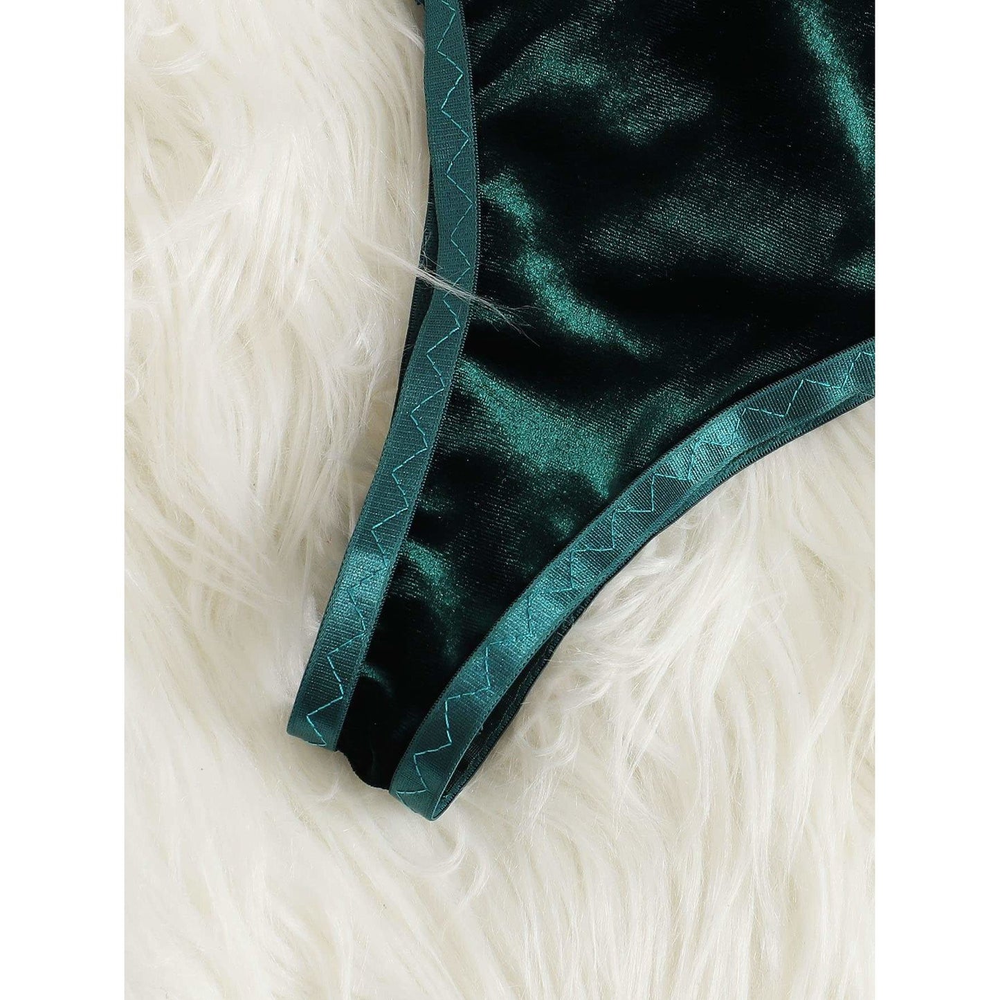 Harness Appliques Underwire Lingerie Set With Choker