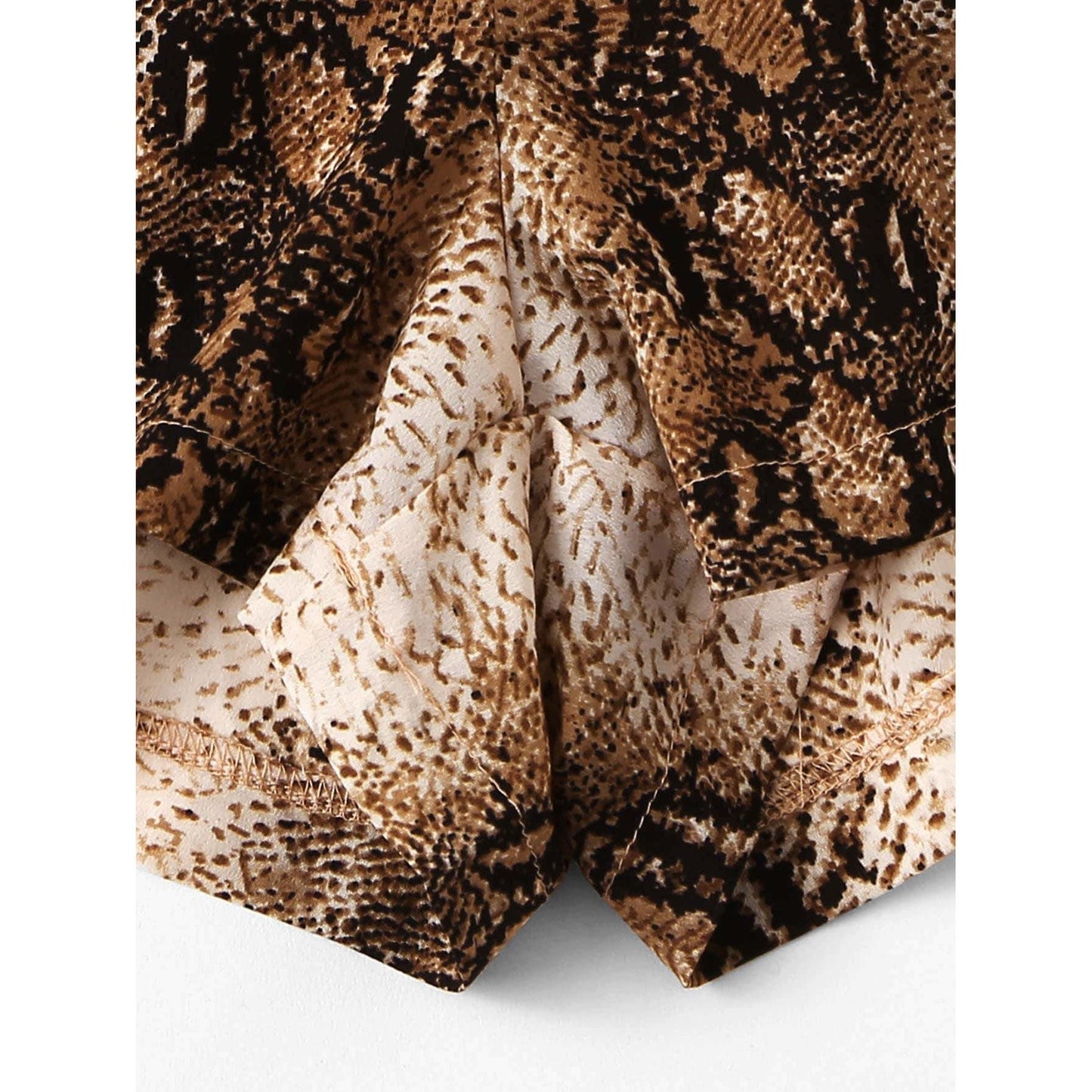 Knot Hem Snake Print Top With Shorts