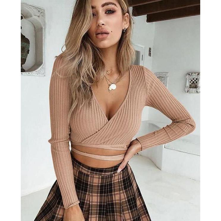 Malia Knotted Long Sleeve Crop Top